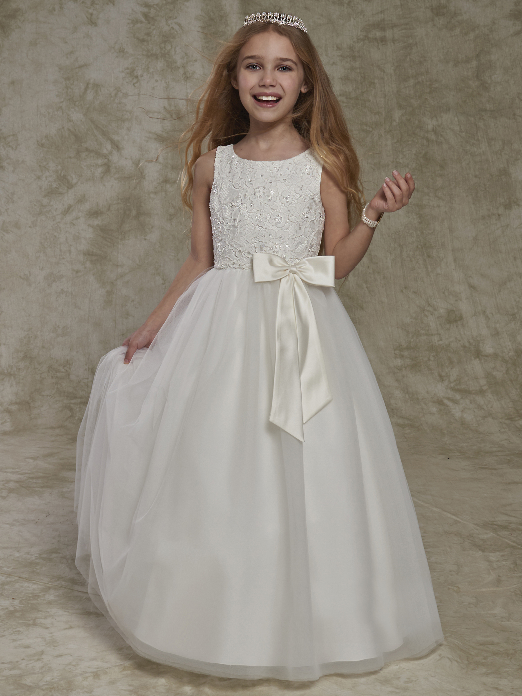 flower girl dress with buttons down back