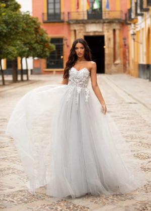 Strapless Beaded Light Grey Tulle 3D Flowers Evening Dress