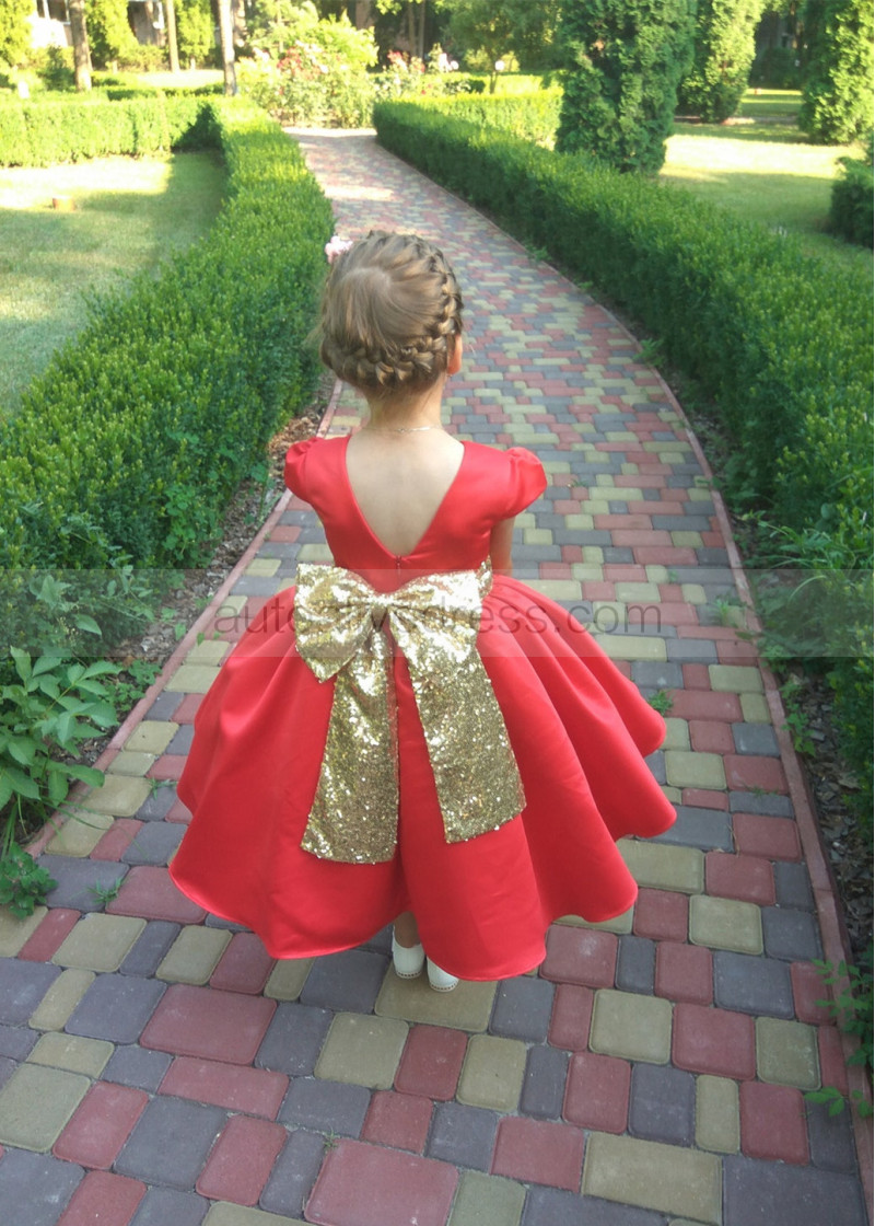 coral dress with gold belt Fashion Coral dress teal heels gold belt chunky necklace