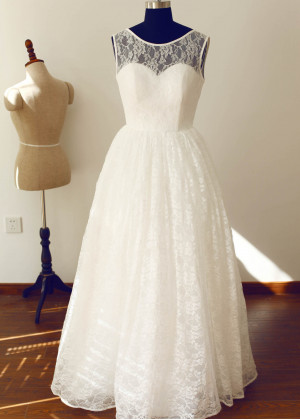 Ivory Lace Deep V Back Minimalist Wedding Dress