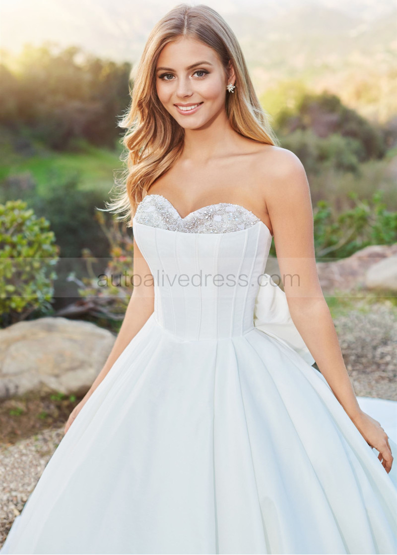 Ball Gown Beaded Sweetheart Neck Strapless Silky Shantung Wedding Dress Ball Gown Beaded Sweetheart Neck Strapless Silky Shantung Wedding Dress