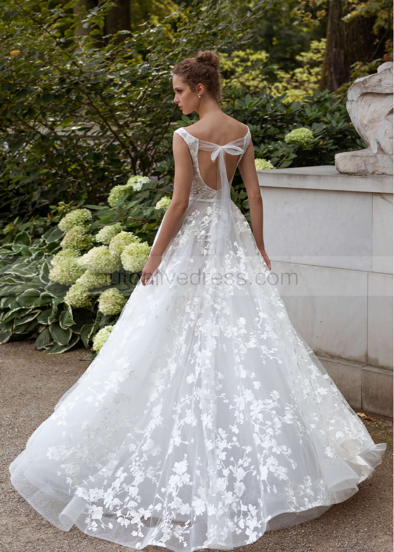 modest wedding dresses lace Backless Modest Vintage Lace Ball Gown Wedding Dresses with Sleeves AWD1310 main image 1