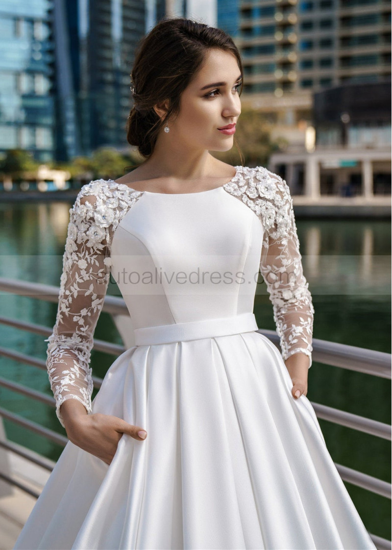 Satin Pleated Boat Neck Wedding Dress Size UK 12 Vintage Pearl