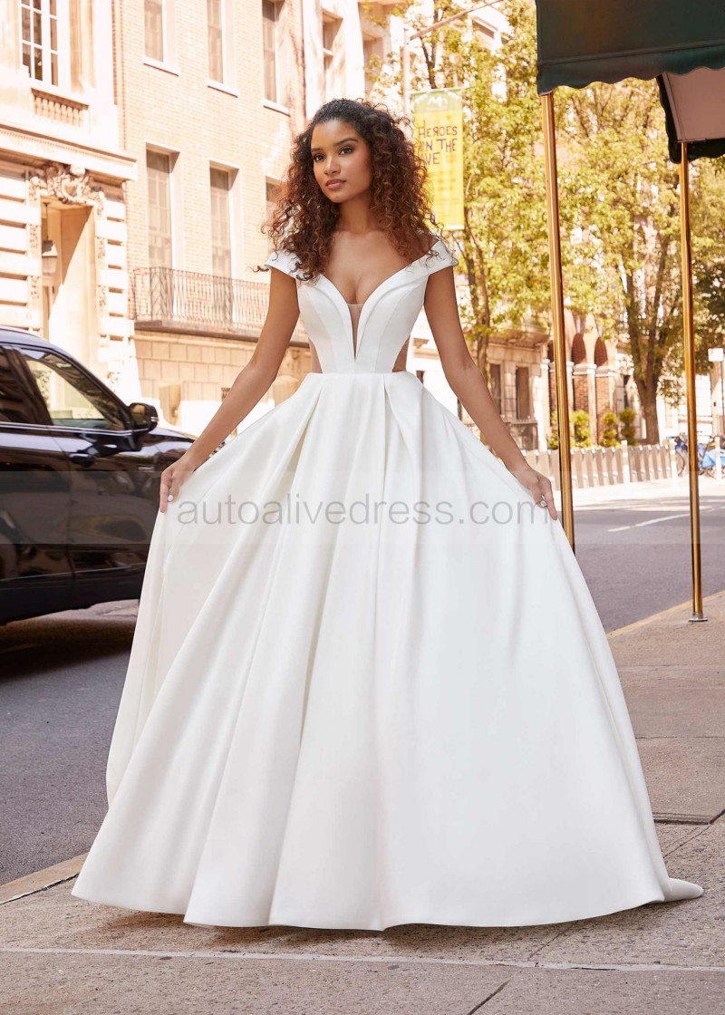 Classic Ivory Satin Cutouts Box-pleated Wedding Dress Classic Ivory Satin Cutouts Box-pleated Wedding Dress