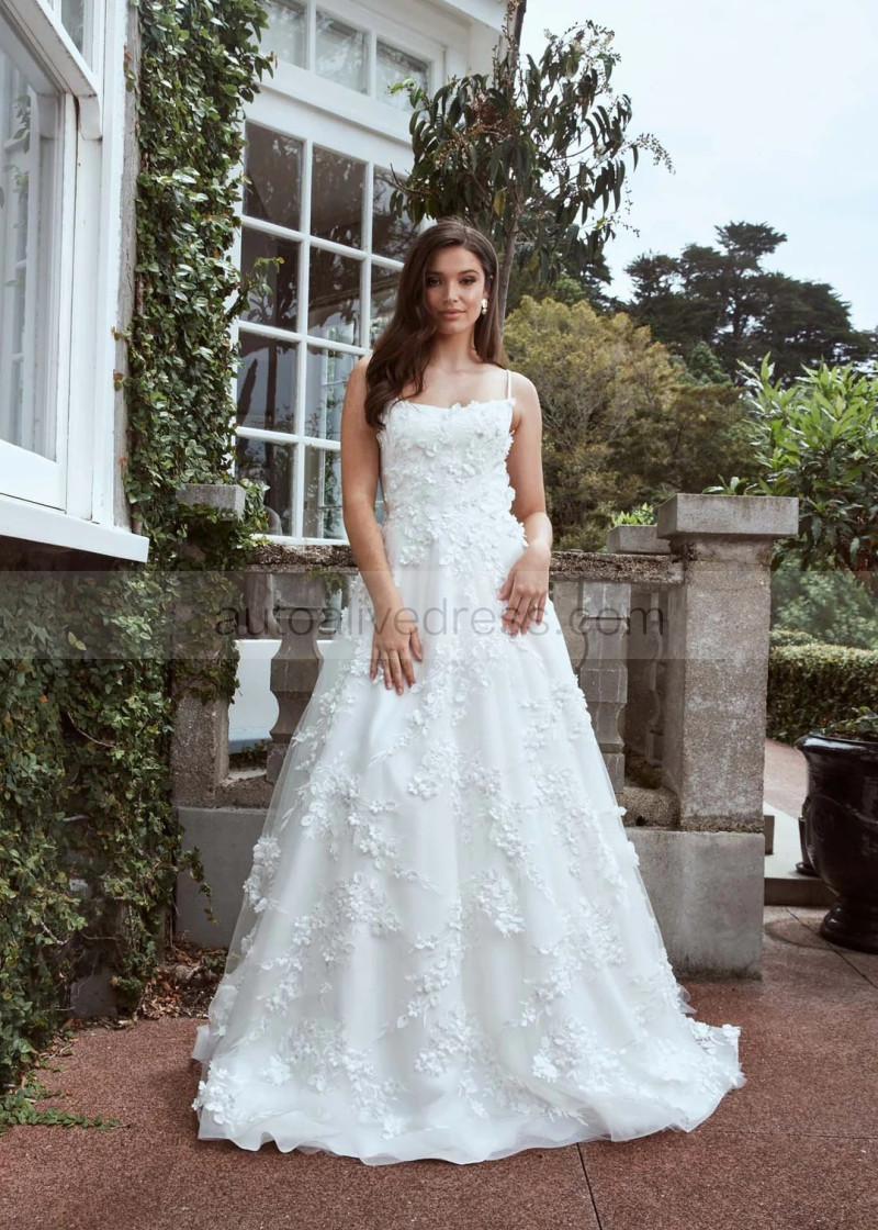A-line White Lace Tulle Pearls Embellished Floral Wedding Dress