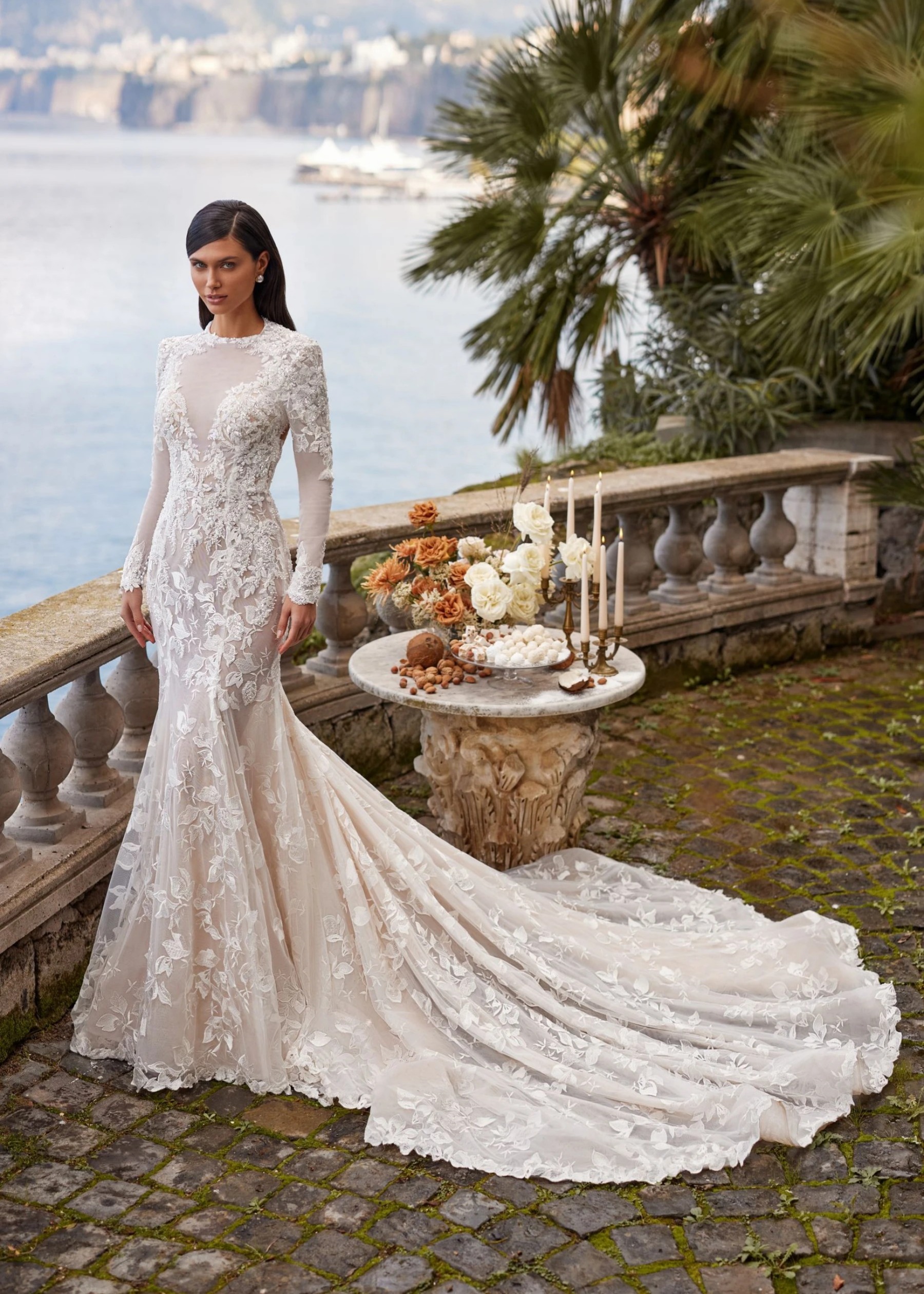 long sleeve keyhole wedding dress Keyhole vintage wedding dress with long sleeves